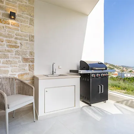 Villa Bella Casa - Newly Built Designer